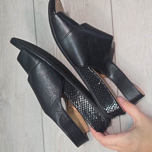 Naturalizer Women Yessica N5 Contour Black Leather Sandals Wedge Shoes Sz 8M - Picture 7 of 12